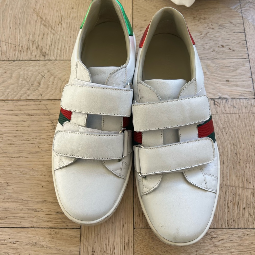 Gucci gently used size 6